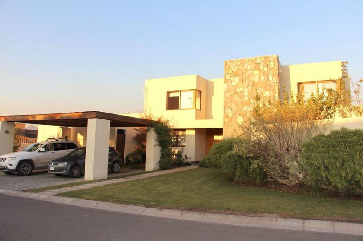 4 bedrooms House in Chacabuco, Chile No. 4520