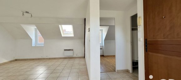 2 rooms Apartment in Pontarme, France No. 209961 4