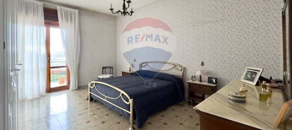 3 rooms Apartment in Naples, Italy No. 327911 12