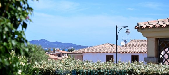 2-salle Appartement à Olbia, Italy No. 289369 12