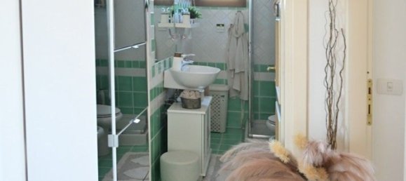 2-salle Appartement à Olbia, Italy No. 289369 8