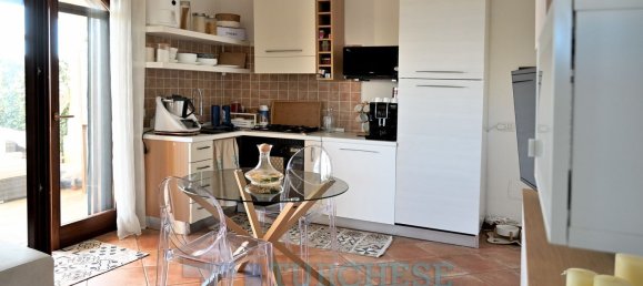 2-salle Appartement à Olbia, Italy No. 289369 3