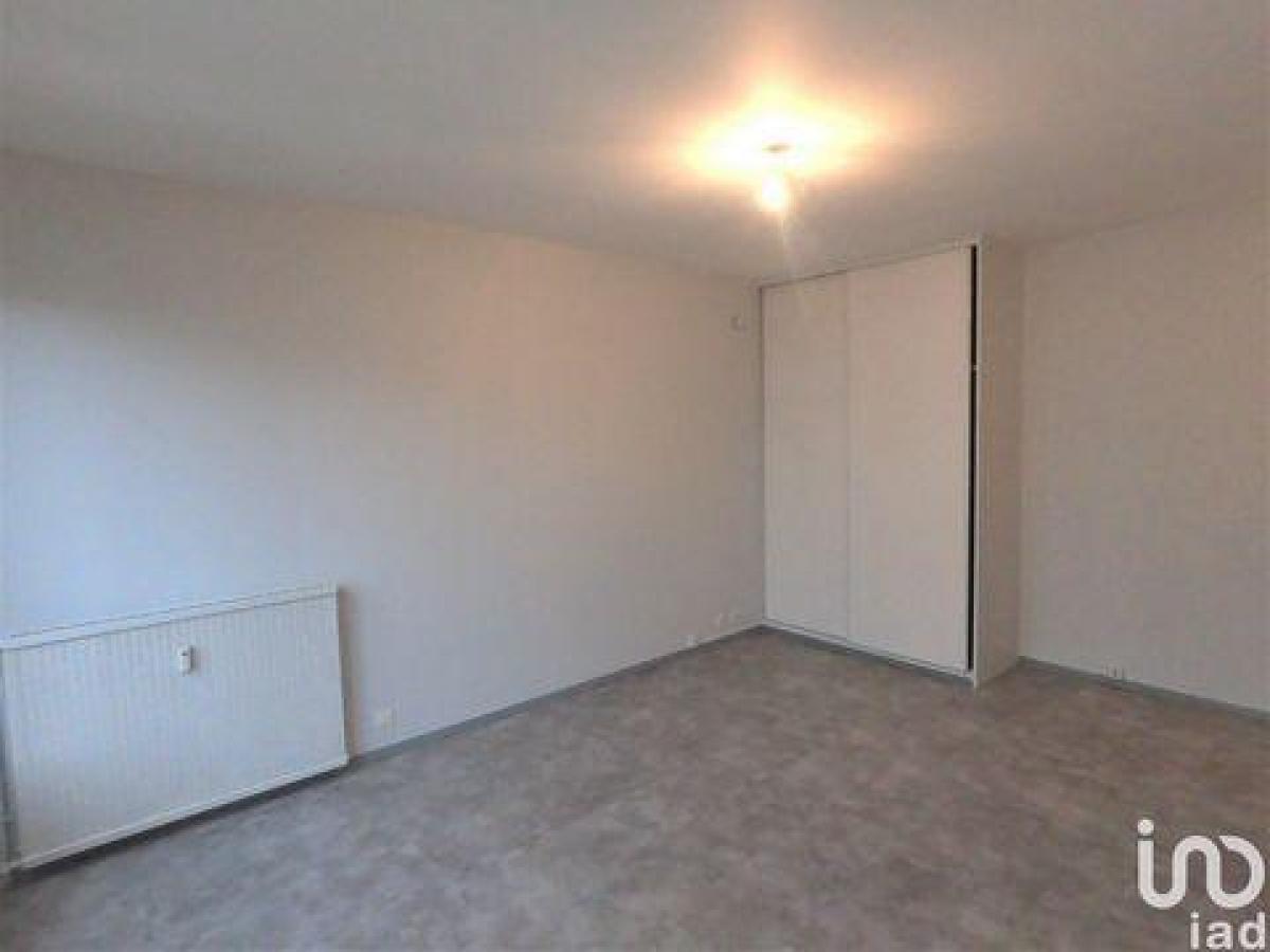 Estudio en Perigueux, France No. 13426