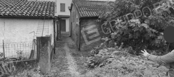 4 rooms Apartment in Terre del Reno, Italy No. 25072 44