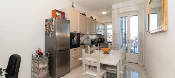 2 chambres Appartement à Turin, Italy No. 161397 4