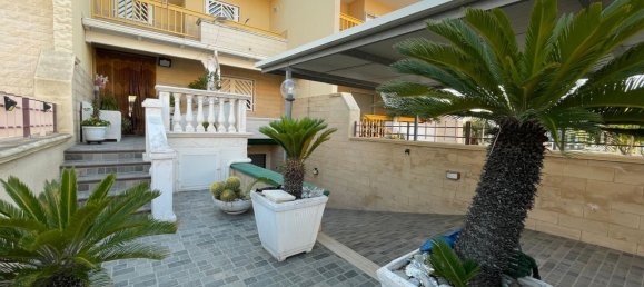 Villa de 6 habitaciónes en Taranto, Italy No. 276347 33