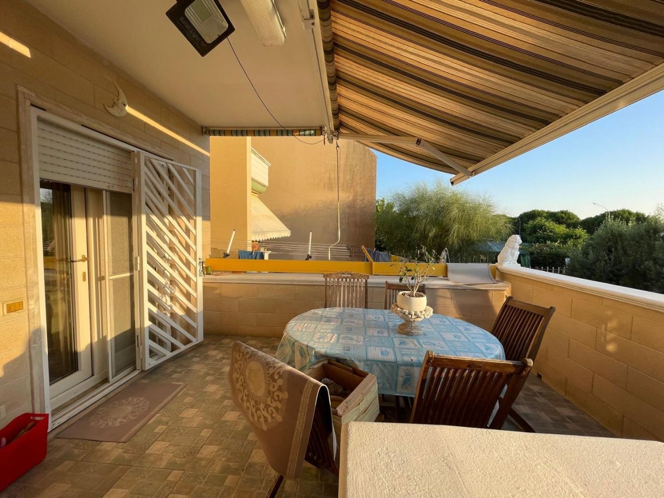 Villa de 6 habitaciónes en Taranto, Italy No. 276347