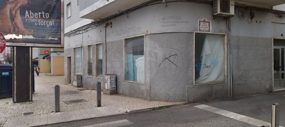 205m² Commercial property in Sintra, Portugal No. 97473 2