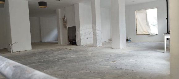 205m² Commercial property in Sintra, Portugal No. 97473 4