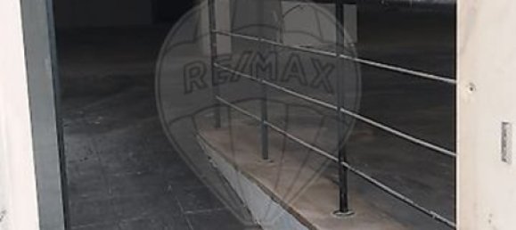 205m² Commercial property in Sintra, Portugal No. 97473 3