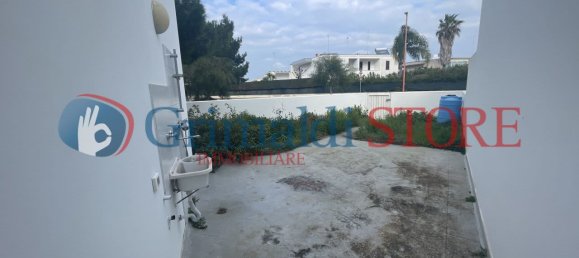 2 bedrooms Villa in Campi Salentina, Italy No. 329358 7