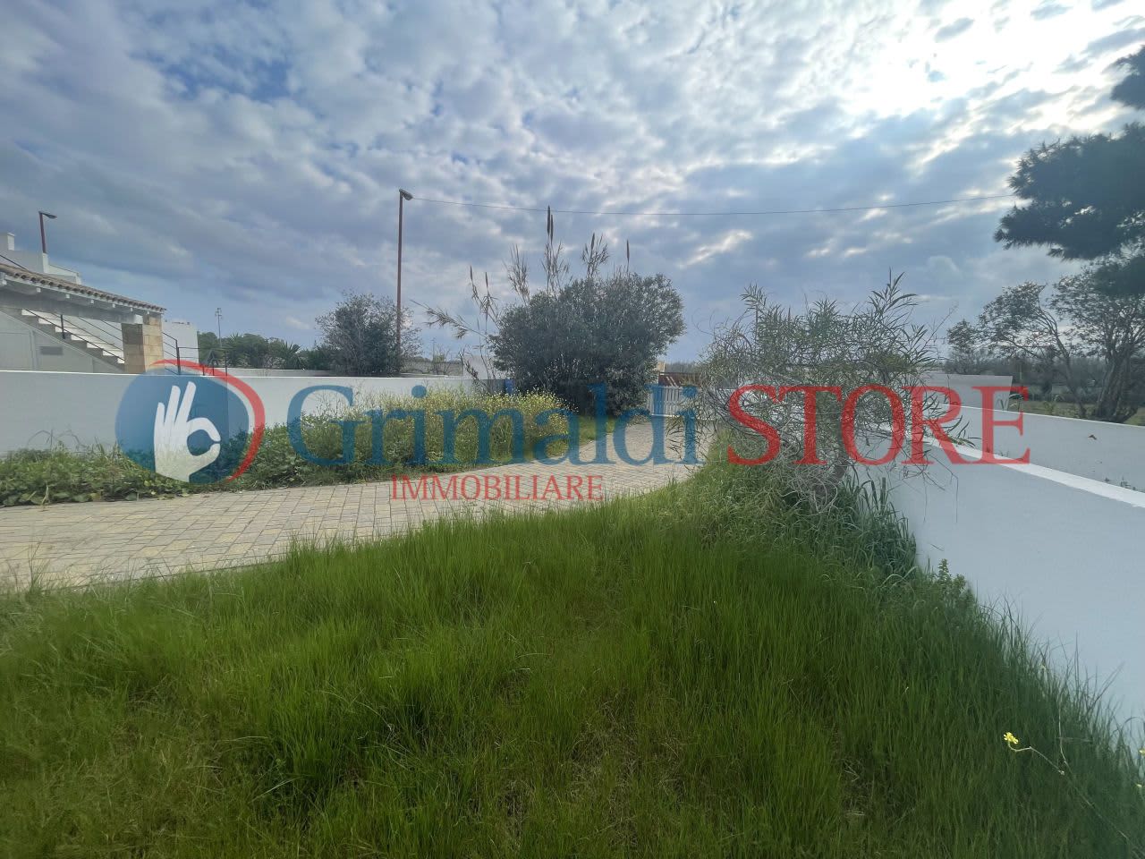 2 bedrooms Villa in Campi Salentina, Italy No. 329358