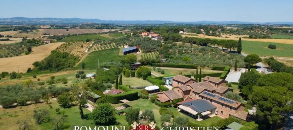 40 rooms House in Castiglione del Lago, Italy No. 108415 29