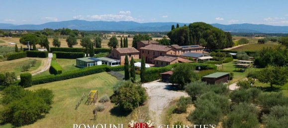 40 rooms House in Castiglione del Lago, Italy No. 108415 34