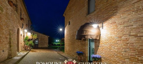 40 rooms House in Castiglione del Lago, Italy No. 108415 50