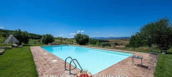 40 rooms House in Castiglione del Lago, Italy No. 108415 24