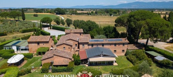 40 rooms House in Castiglione del Lago, Italy No. 108415 23