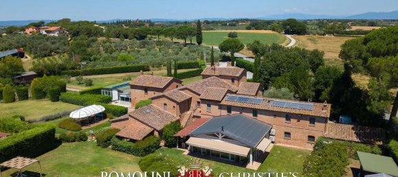 40 rooms House in Castiglione del Lago, Italy No. 108415 22