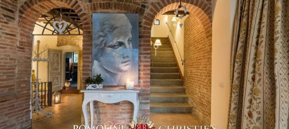 40 rooms House in Castiglione del Lago, Italy No. 108415 4