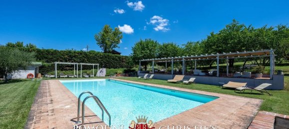 40 rooms House in Castiglione del Lago, Italy No. 108415 41