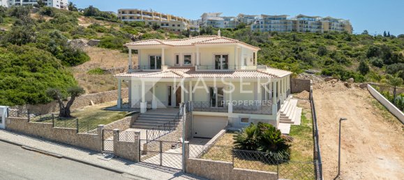 4 bedrooms Villa in Albufeira, Portugal No. 125531 8