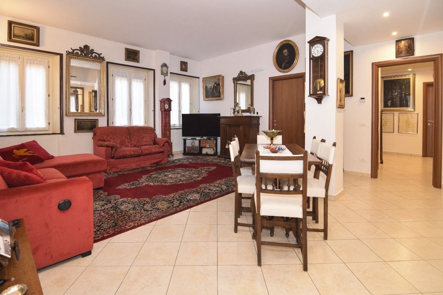 3 rooms Apartment in Reggio Emilia, Italy No. 128150