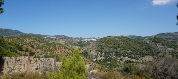 3 bedrooms House in Yunquera, Spain No. 53264 11