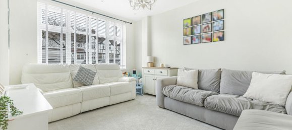 Коммерческая недвижимость с 4 спальнями в Бекенхэм, Великобритания № 962 6