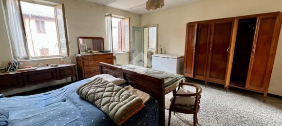 4 rooms House in Montiglio Monferrato, Italy No. 103195 9