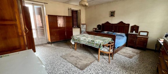 4 rooms House in Montiglio Monferrato, Italy No. 103195 10