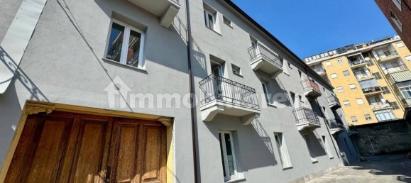 2 bedrooms Apartment in Nichelino, Italy No. 13865 3