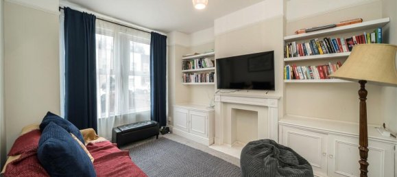2 bedrooms Maisonette in London, United Kingdom No. 12948 4