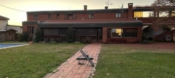 7 rooms Apartment in Asigliano Vercellese, Italy No. 13386 15