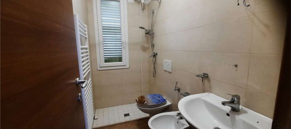 Квартира с 2 комнатами в Римини, Италия № 115379 14