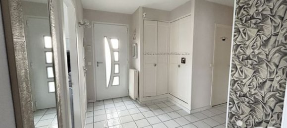 Дом с 3 комнатами в Байе-ан-Франс, Франция № 354080 12