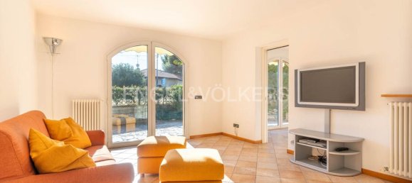 8 rooms House in Sanremo, Italy No. 139042 9