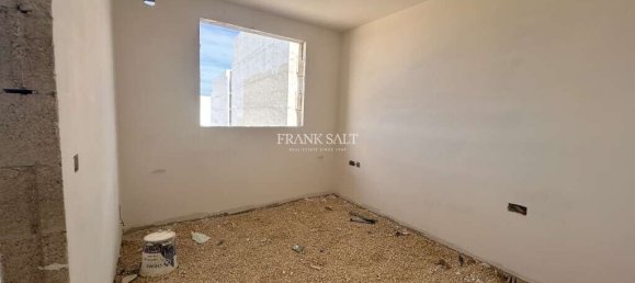 2 bedrooms Apartment in Mosta, Malta No. 2268 3