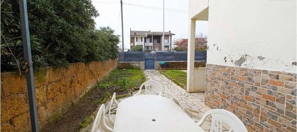 Villa de 8 habitaciónes en Pomezia, Italy No. 25736 12