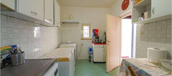 Villa de 8 habitaciónes en Pomezia, Italy No. 25736 4