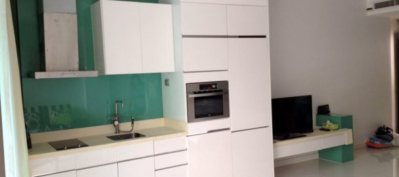 Studio in the Condo in Pattaya, Thailand No. 3821 5