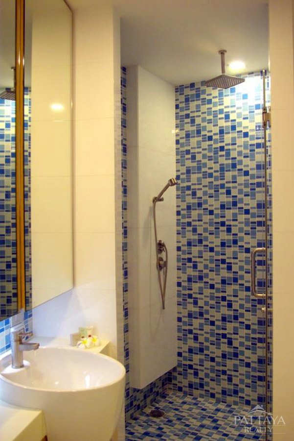 Studio in the Condo in Pattaya, Thailand No. 3821