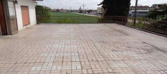 14 rooms Apartment in Sandrigo, Italy No. 207009 5