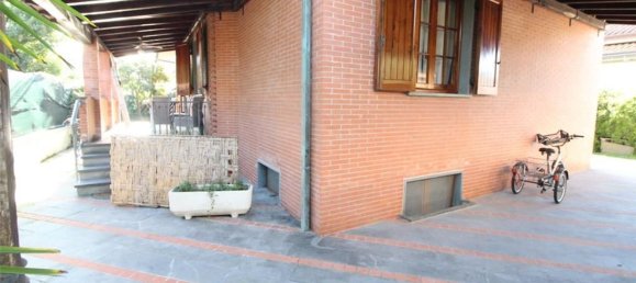 2-Zimmer Villa in Forte dei Marmi, Italy, Nr. 309984 5