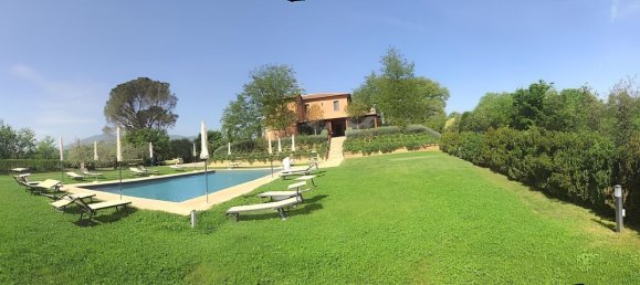 10 bedrooms House in Chiusi, Italy No. 381798 3