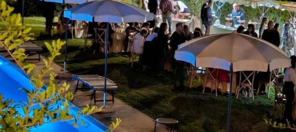 10 bedrooms House in Chiusi, Italy No. 381798 4