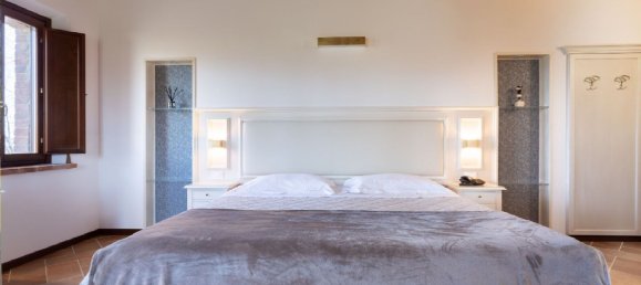 10 bedrooms House in Chiusi, Italy No. 381798 73