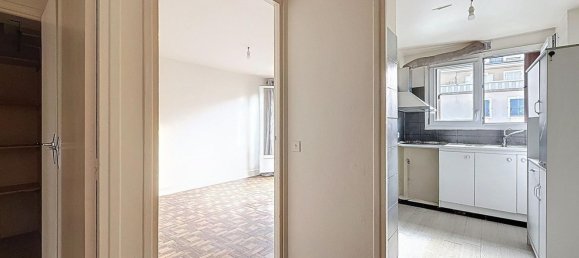 2 bedrooms Apartment in Thiais, France No. 335028 3