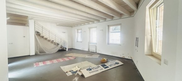 Gebäude in Biassono, Italy 706m², Nr. 338391 33