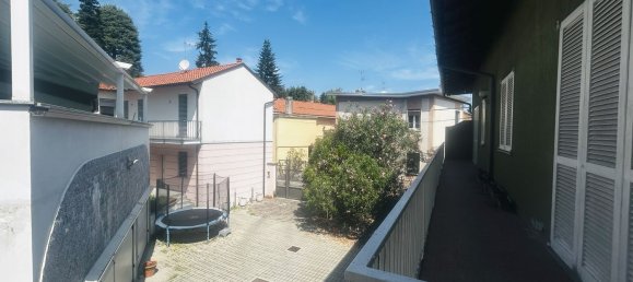 Gebäude in Biassono, Italy 706m², Nr. 338391 13