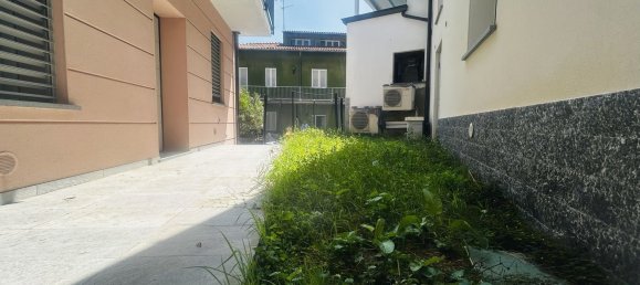 Gebäude in Biassono, Italy 706m², Nr. 338391 27